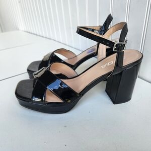 SODA PLATFORM  Hi-Chunky Block Heel Women Ankle Strap Sandal patent Leather 8.5